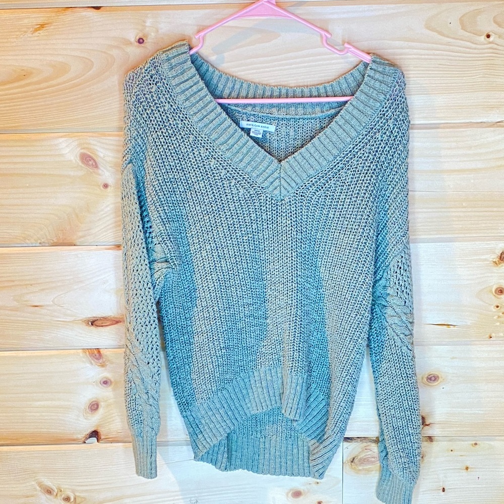 American Eagle Sweater